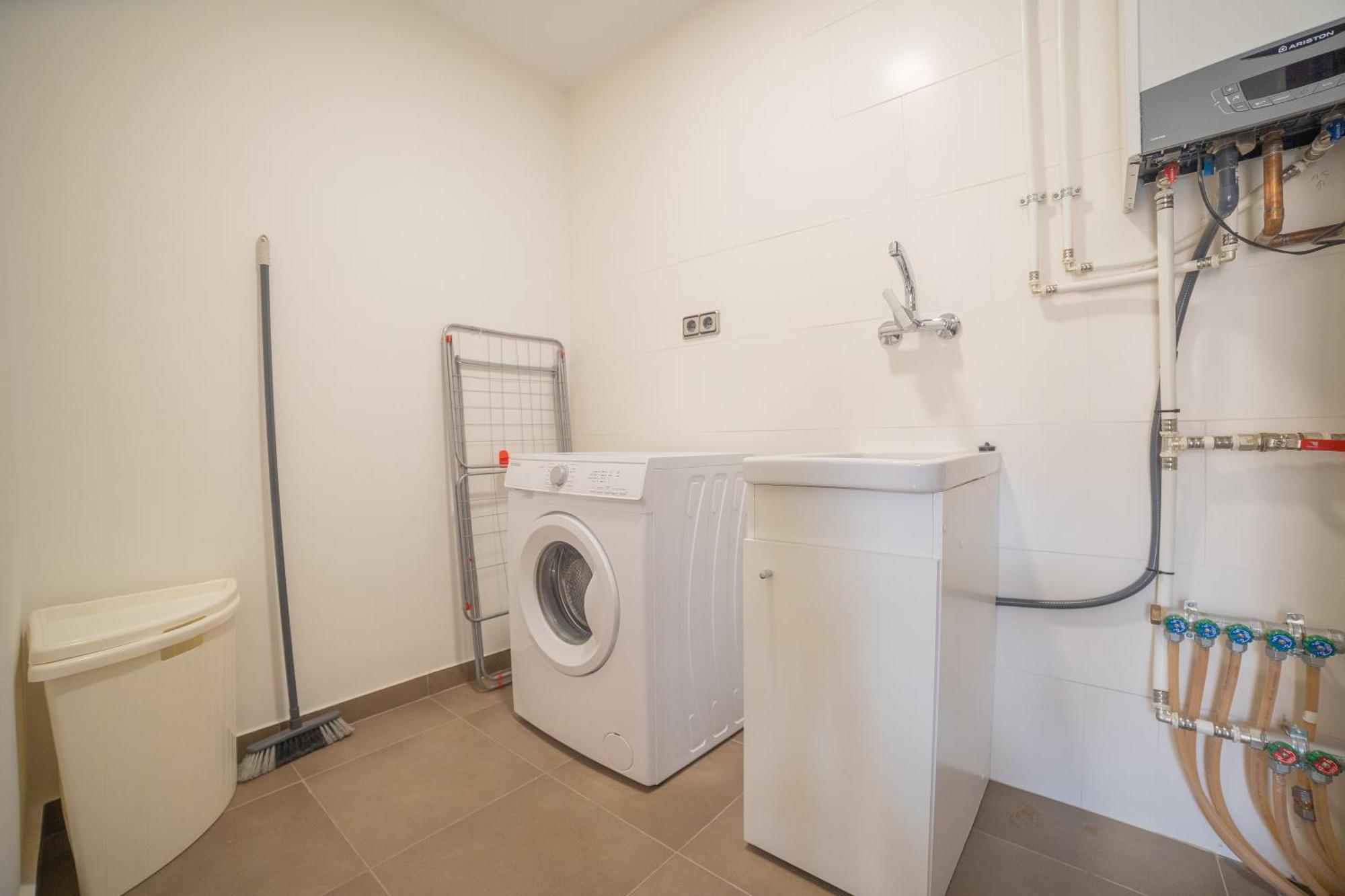 Mazi Apartments Colon Vic Exteriér fotografie