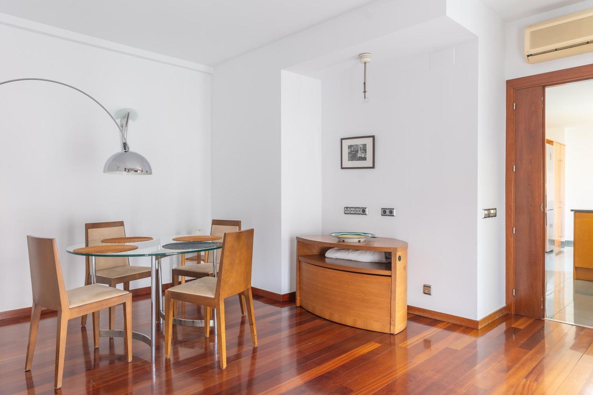 Mazi Apartments Colon Vic Exteriér fotografie