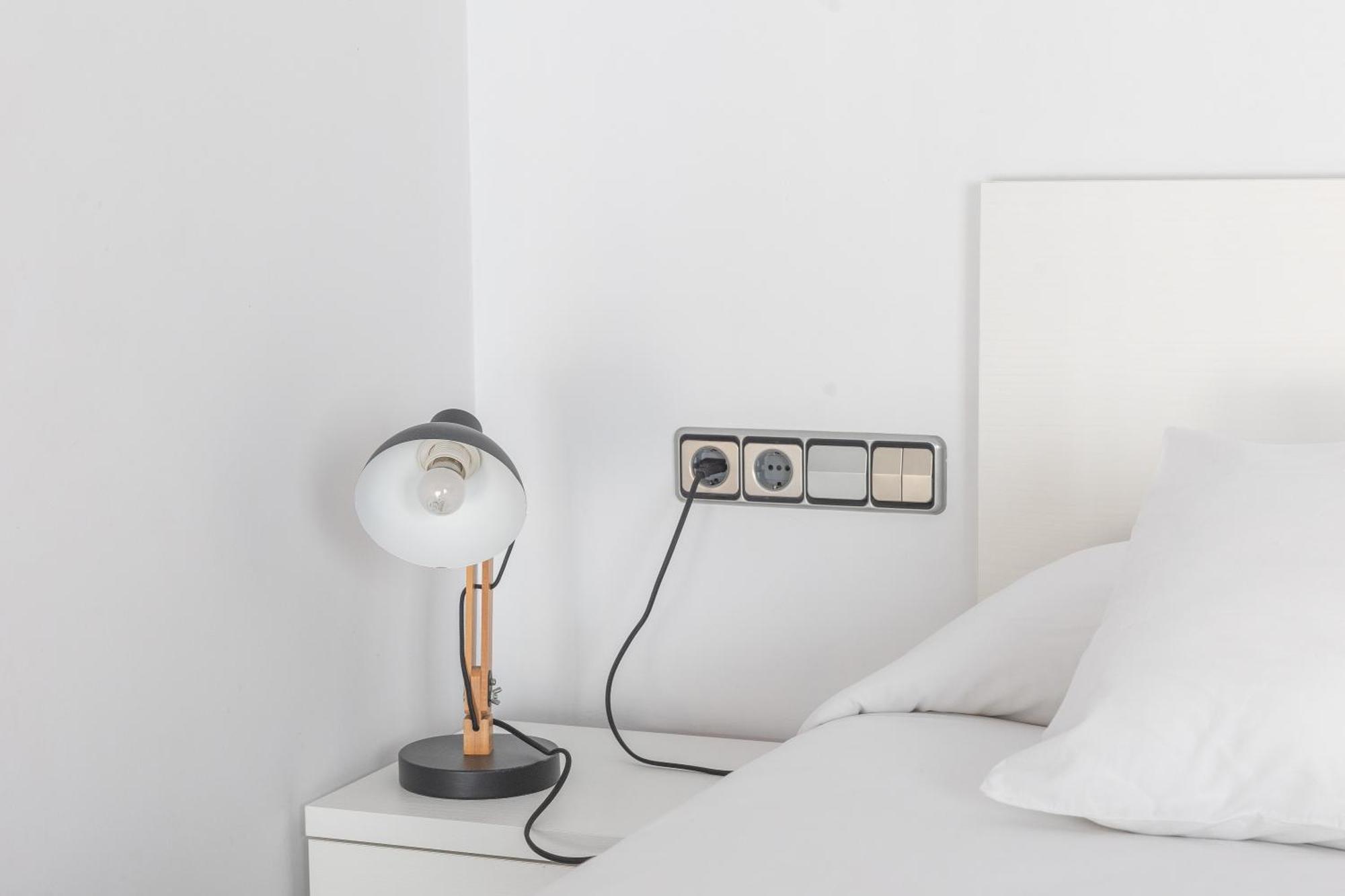 Mazi Apartments Colon Vic Exteriér fotografie