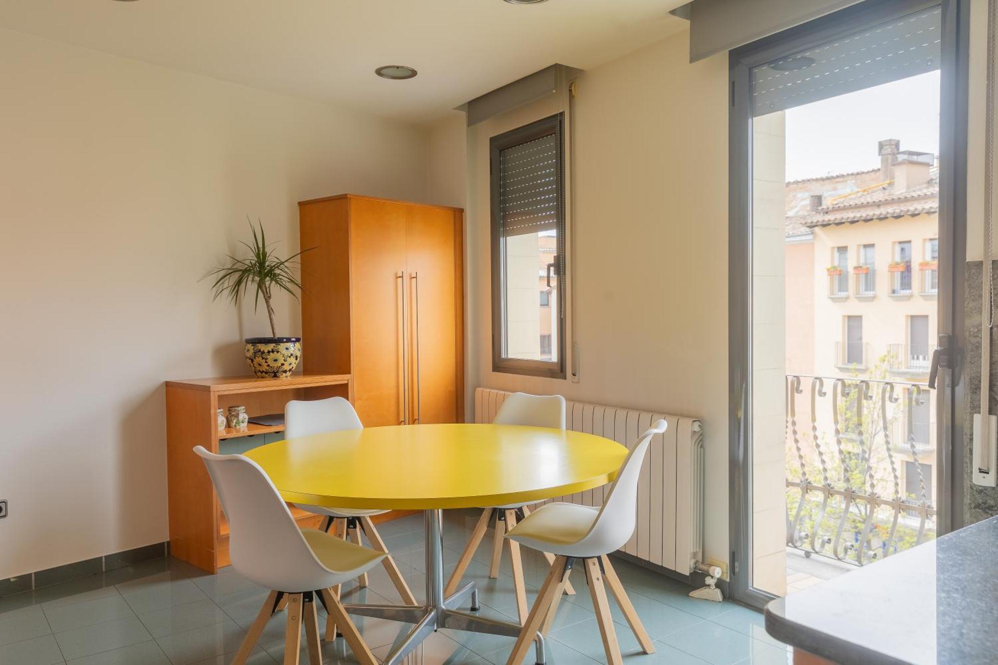 Mazi Apartments Colon Vic Exteriér fotografie